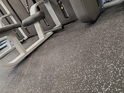 INTERLOCKING RUBBER GYM TILES (2x2)