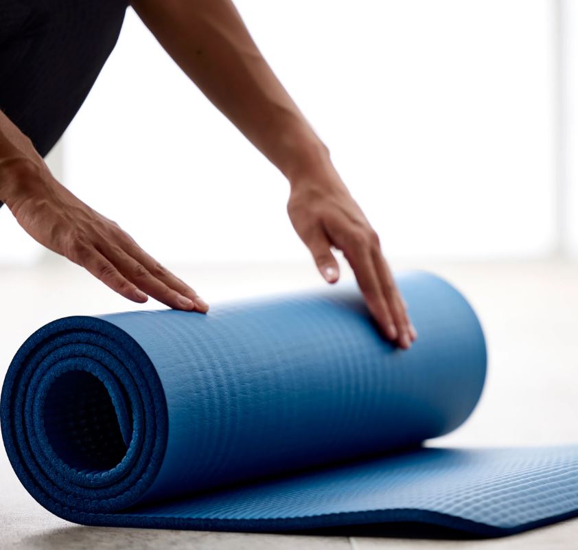 GAIAM Essentials Fitness Mat & Sling (10mm)